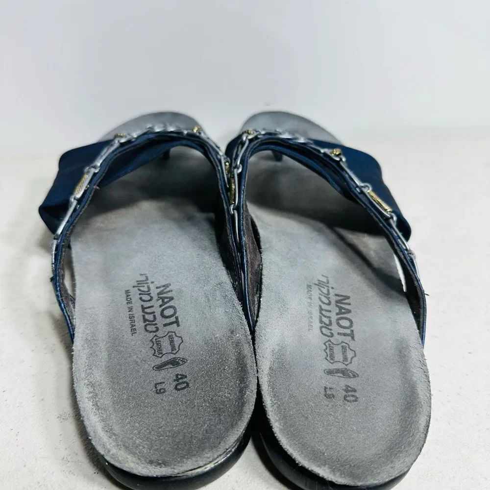 Naot Navy Sandals with Silver Chain Accent size 40-9